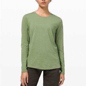 Lululemon Green Long Sleeve Shirt